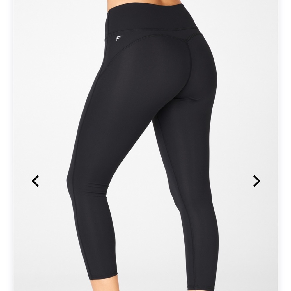 Fabletics Cropped Leggings Size M